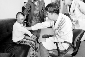 明瑞文化背后的温暖 整形医院愿为明瑞免费手术引社会关注